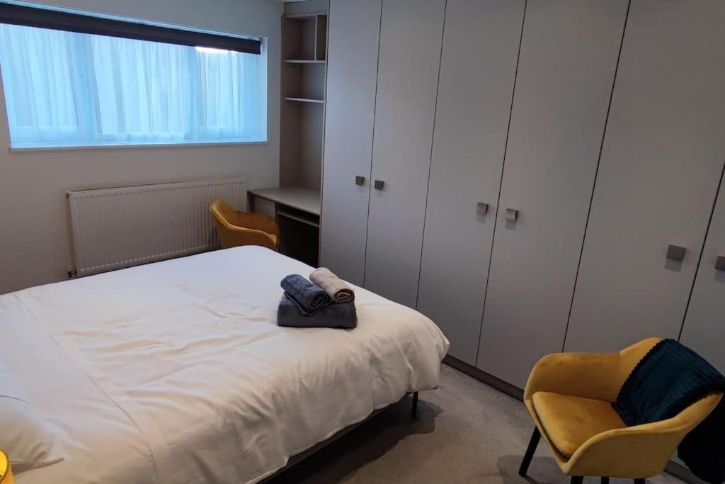 Comfortable 1 Bed Flat With Air Con Borehamwood Exterior photo